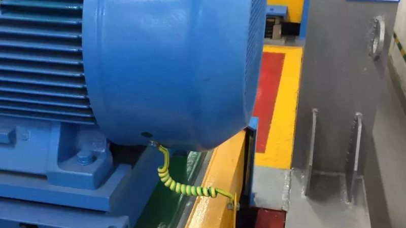 变频器与软启动器：工业自动化中的核心调节器